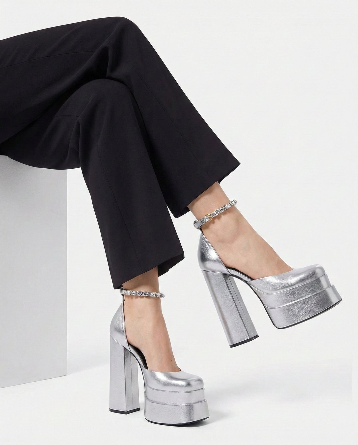 Avelloria Heels