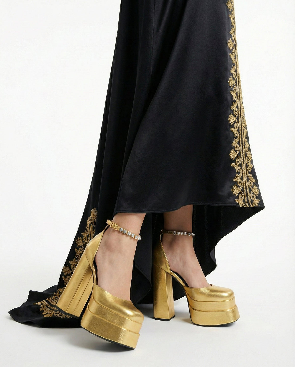 Avelloria Heels